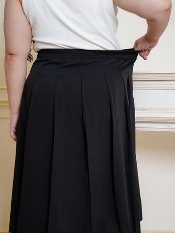 AVERIA Pleated Skirt Work Wear Set