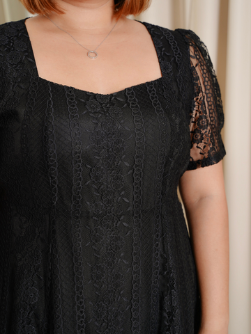 GLADISH Black Lace Diamond Neckline Dress
