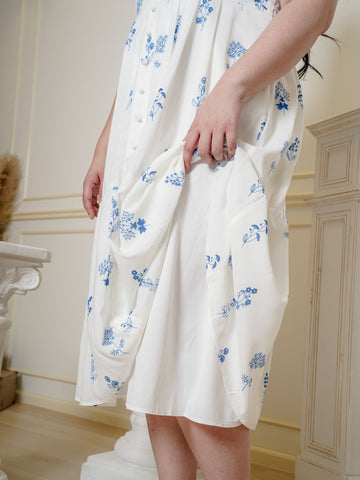 JULIA V-Neckline Elegant Floral Maxi Dress