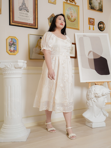PIERCE Embroidery Puff Sleeve Dress